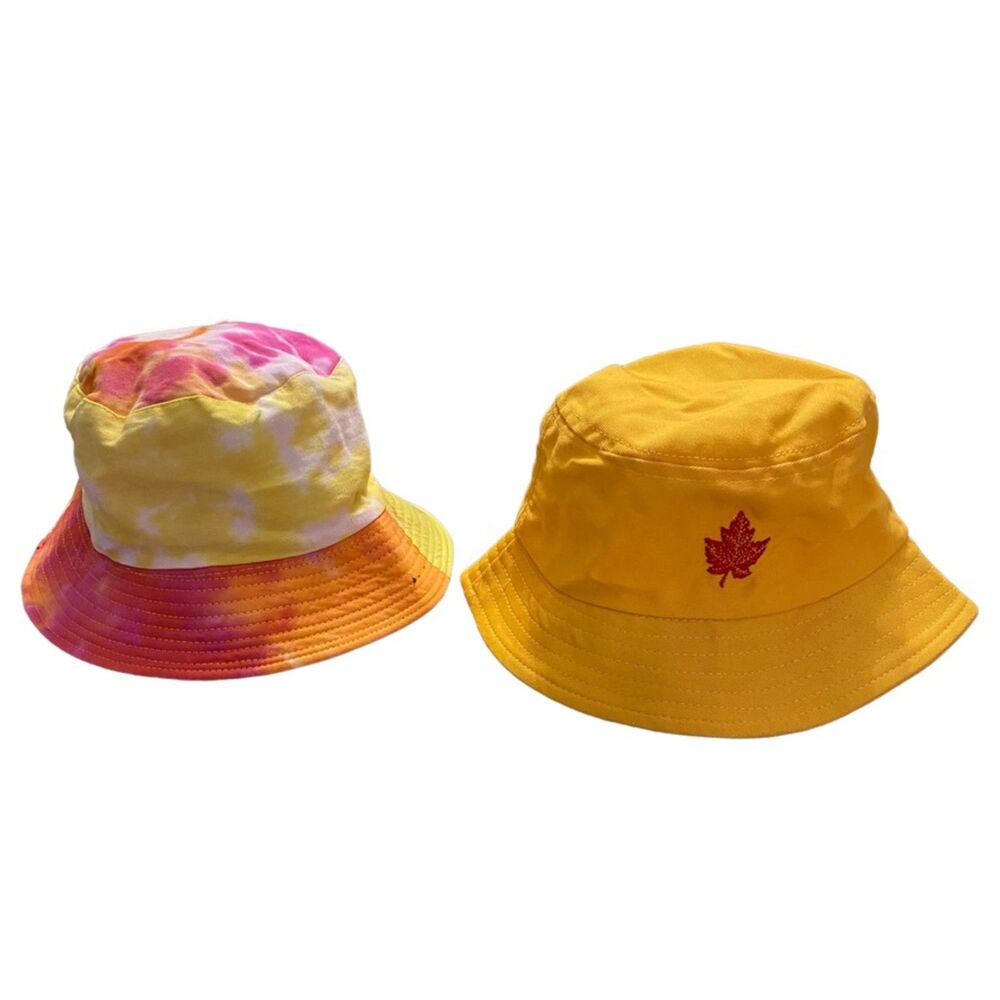 Set of 2 bucket hats Canada Maple Leaf Embroidered & Tie-Dye Reversible